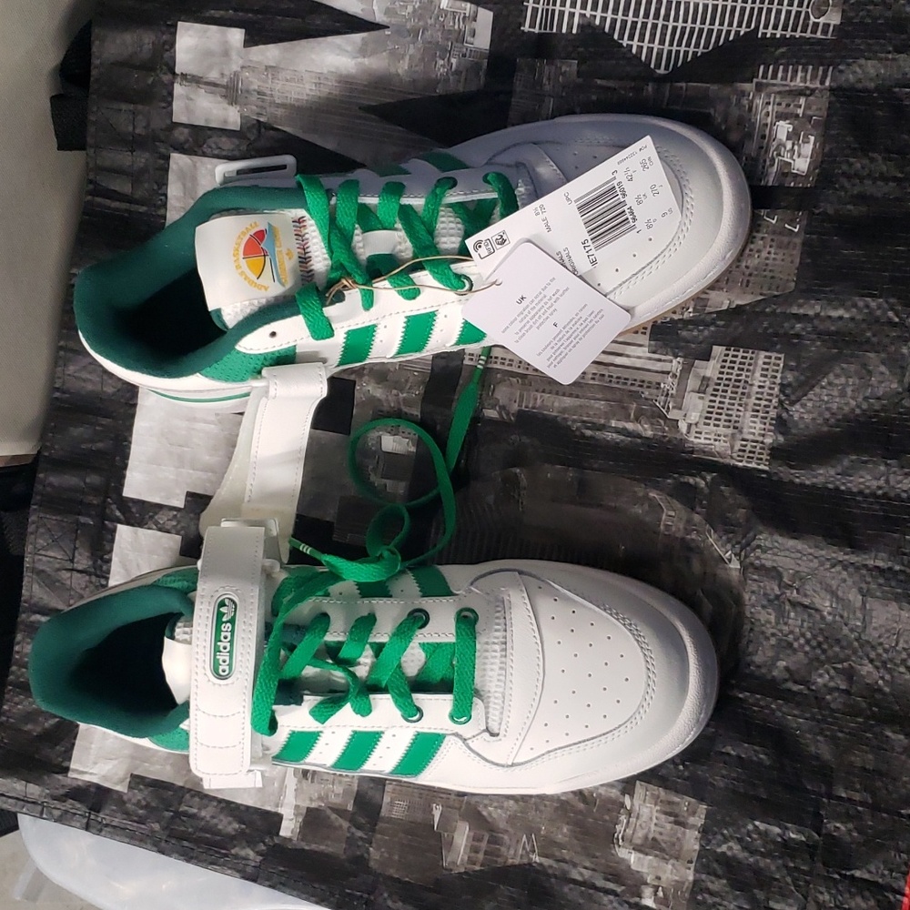 NWT Adidas Men's Forum Low White and Green Sneakers - Picture 10 of 10